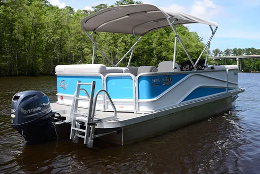 Pontoon boat rentals and watersports near Conway, SC